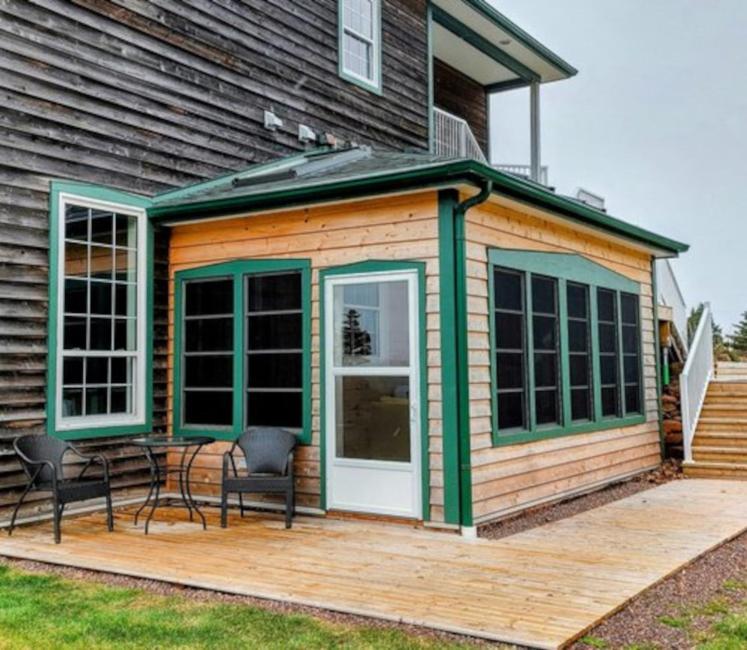 Ned'S Landing At Spry Point Hotel Little Pond Exterior photo