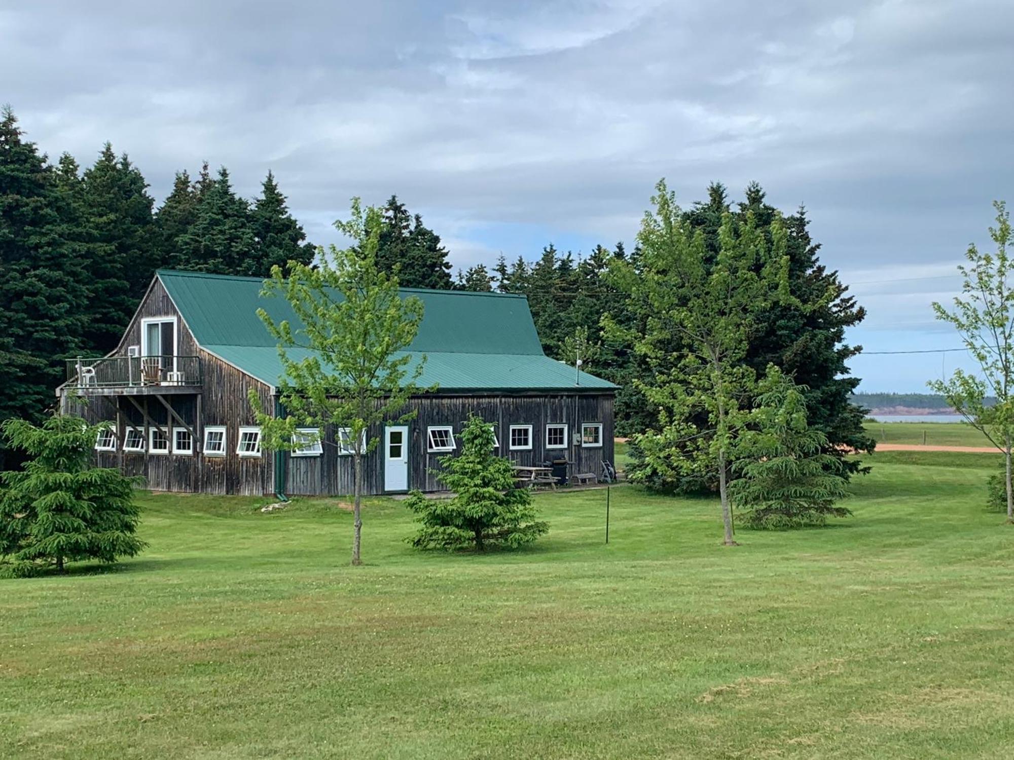 Ned'S Landing At Spry Point Hotel Little Pond Exterior photo